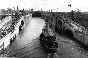 Panama Canal photo construction